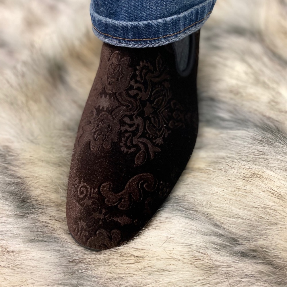 Men’s dress shoes